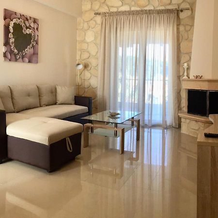 Amfithea House Villa ซีวิรี ภายนอก รูปภาพ