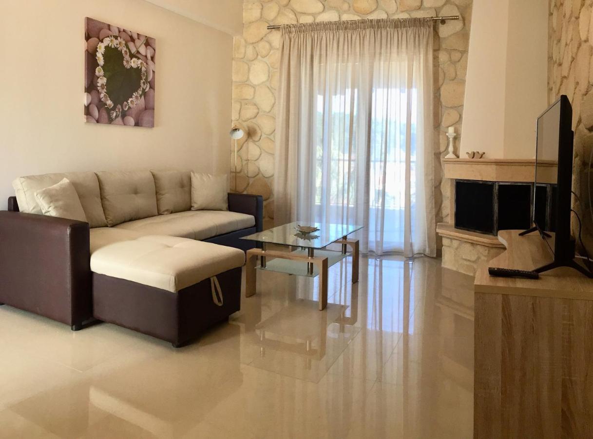 Amfithea House Villa ซีวิรี ภายนอก รูปภาพ