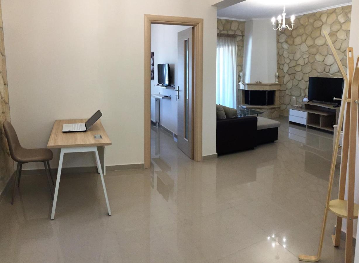 Amfithea House Villa ซีวิรี ภายนอก รูปภาพ